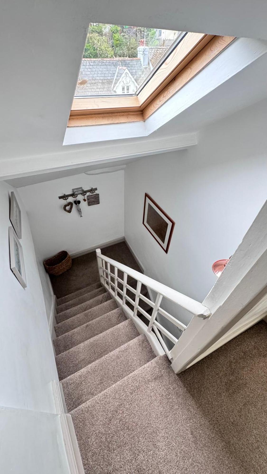 Nancie'S Place - Dartmouth Town Center With Private Parking - A Traditional Georgian Private Duplex Apartment - Beautifully Refurbished - Two Bedrooms, Bathroom, Kitchen And Lounge Diner Exterior foto